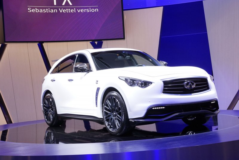 Infiniti fx50 Sebastian Vettel Edition