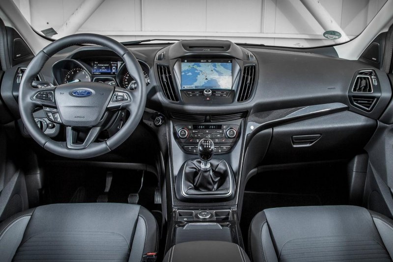 Ford Kuga 2017 салон