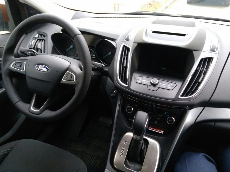 Ford Kuga 2.5 салон
