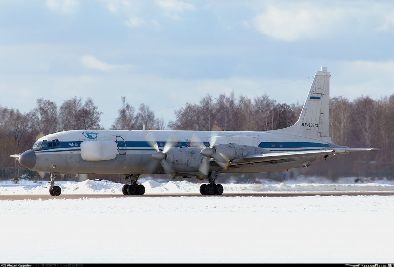 Взлёт самолёта ил78 бортовой52