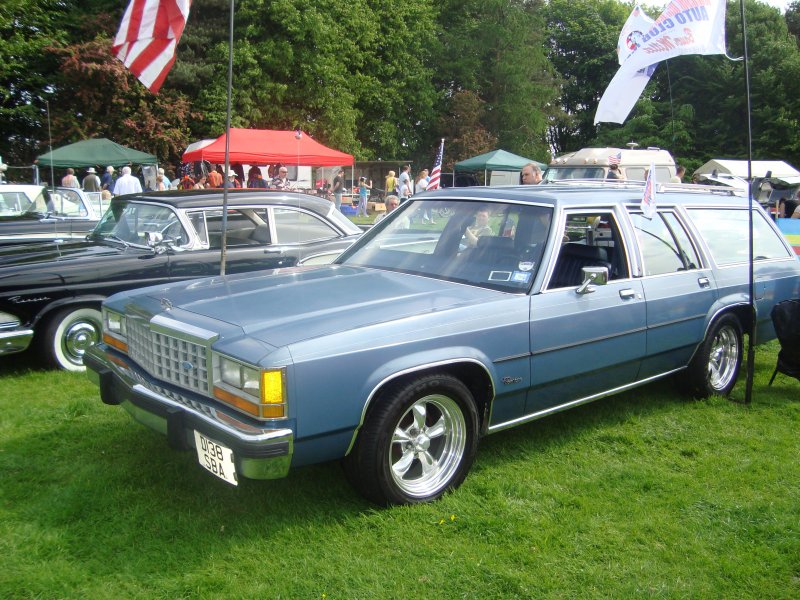 Ford Ltd Crown Victoria 1987