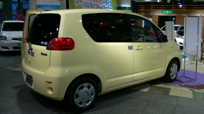 Toyota porte r17