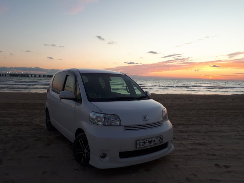Toyota porte r17