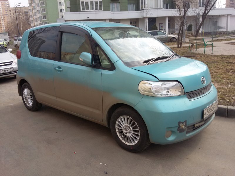 Toyota porte r16