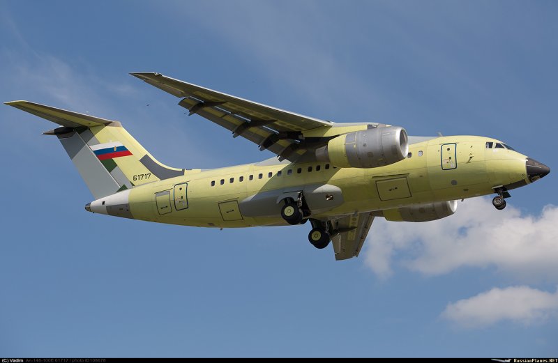 АН-148 пассажирский самолёт