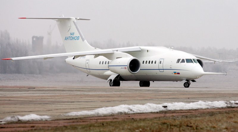 АН-148 пассажирский самолёт