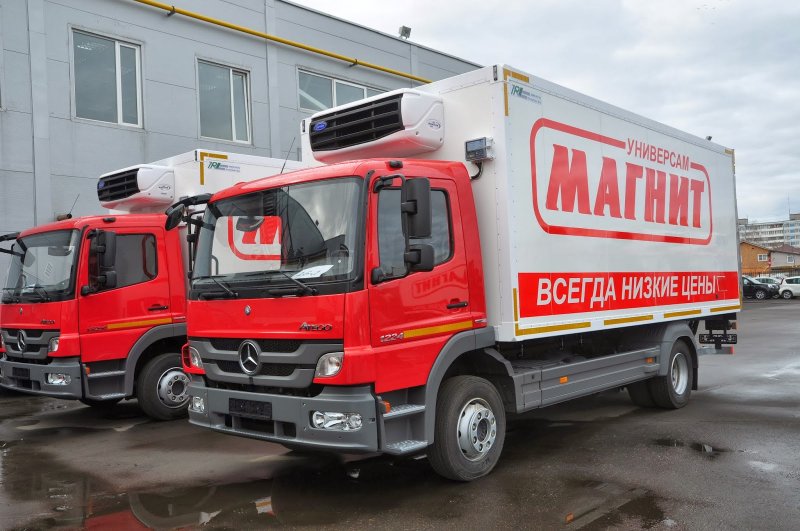 Фура магнит Мерседес