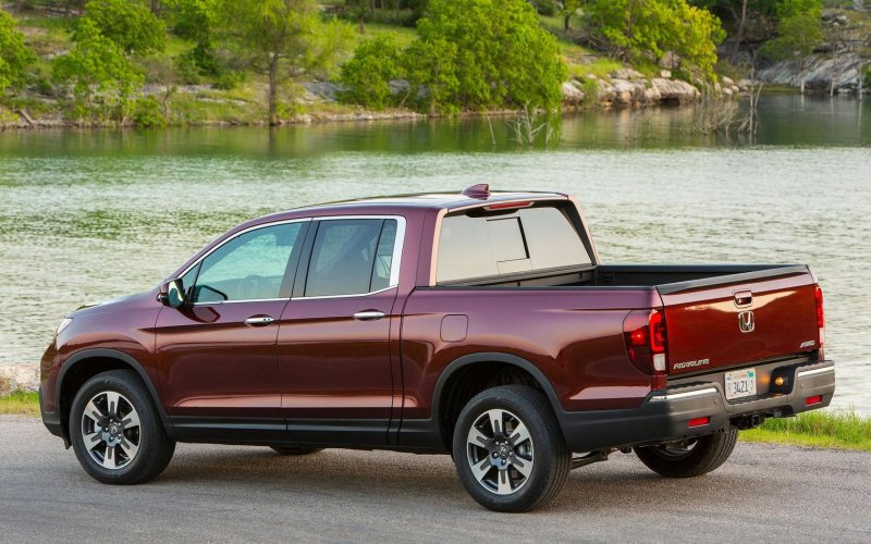 Пикап Honda Ridgeline 2020