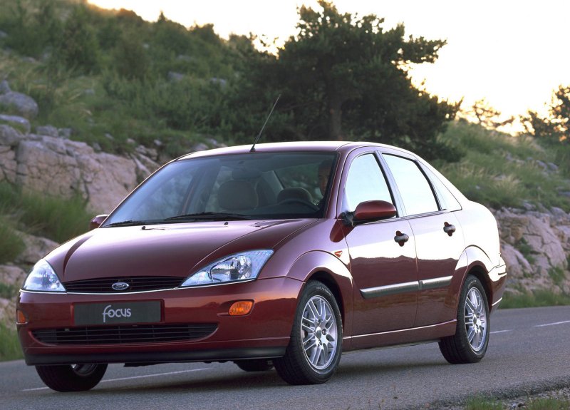 Ford Focus 1998 седан