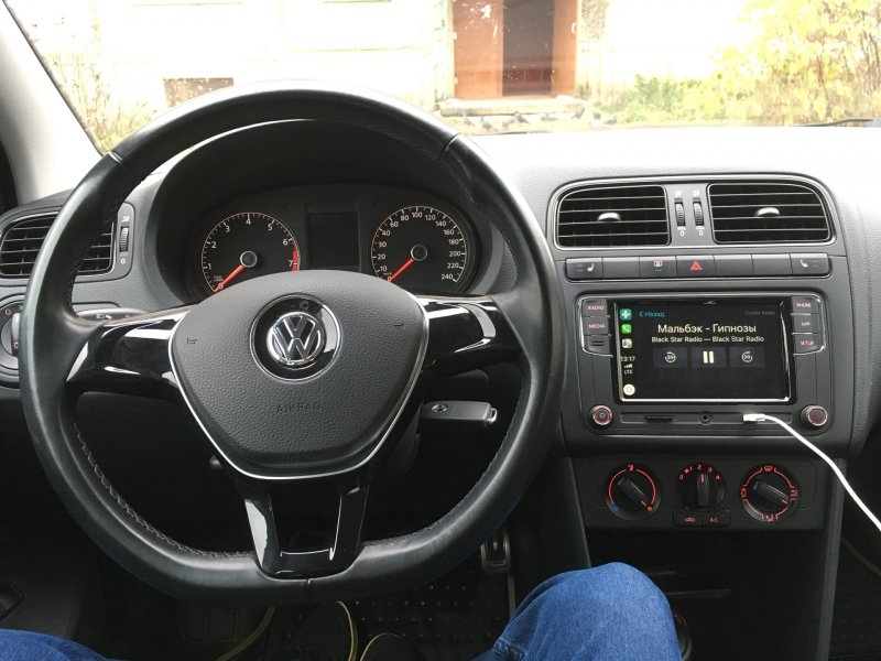 Volkswagen Polo 2015 магнитола