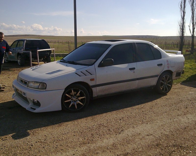 Nissan primera p12 Sport