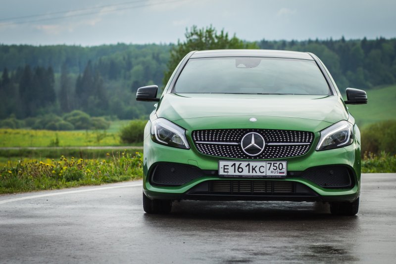Мерседес 220