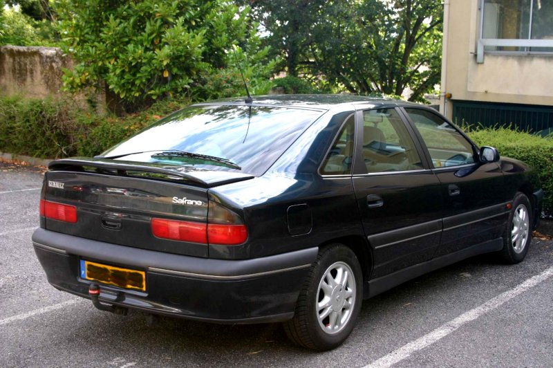 Renault Safrane 1996