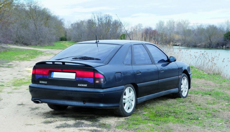 Renault Safrane long