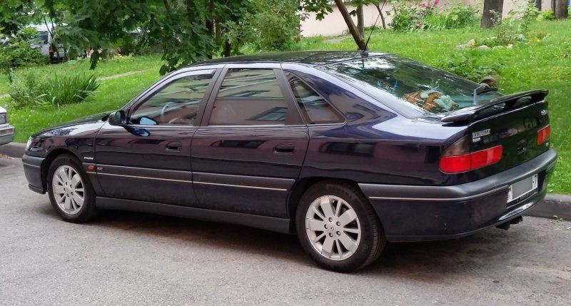 Renault Safrane 1999