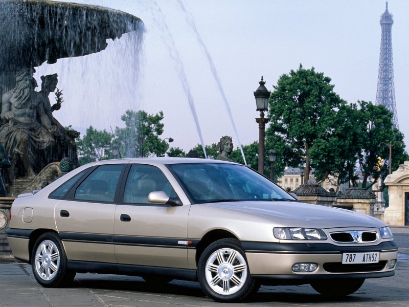 Renault Safrane 1996