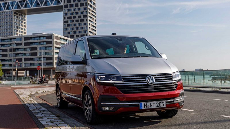 VW Multivan 6.1
