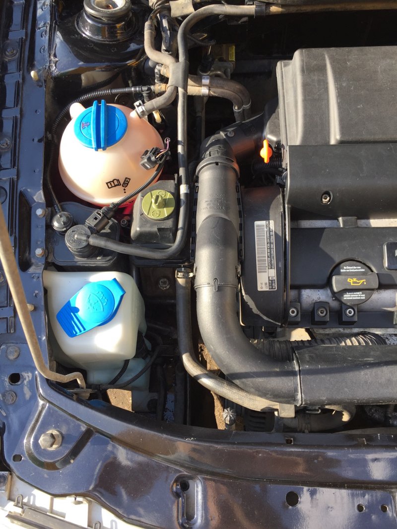 Octavia 1.9 TDI подкапотное