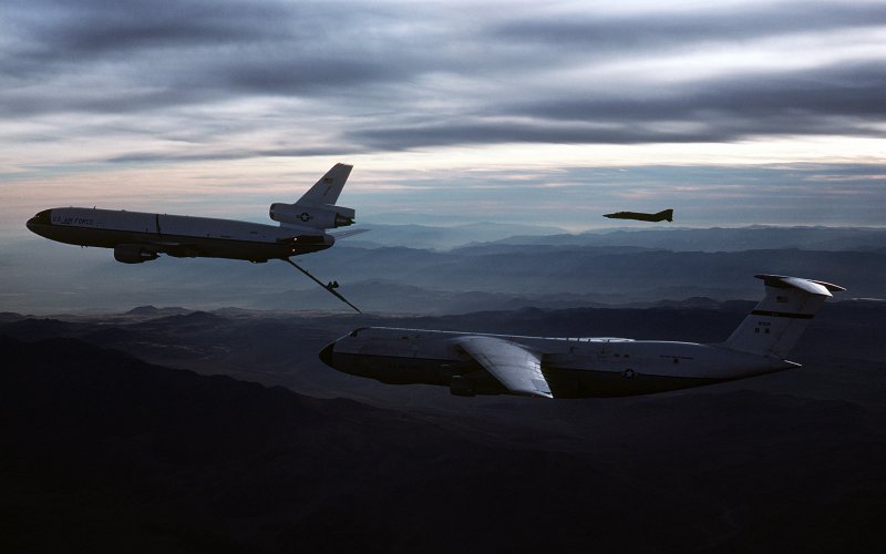 C-5 Galaxy самолет дозаправка
