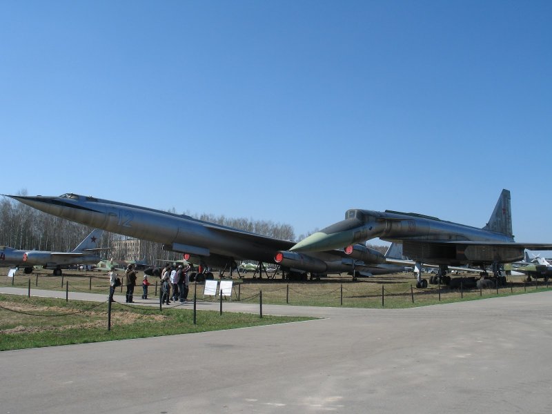 Ту 144 и т4 сотка