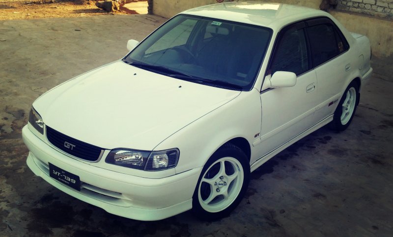 Toyota Corolla ae110 gt