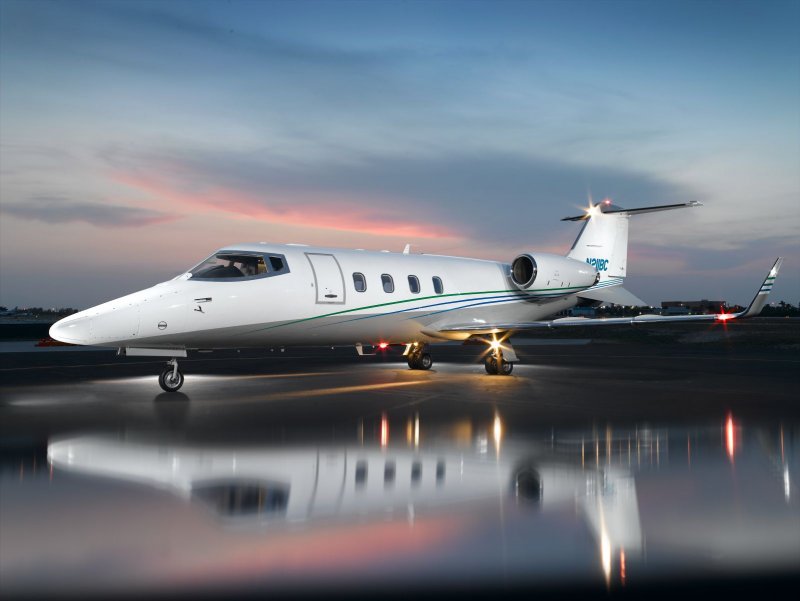 Самолёт Bombardier Learjet
