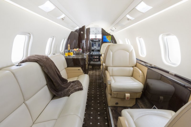 Bombardier Learjet 60 самолет