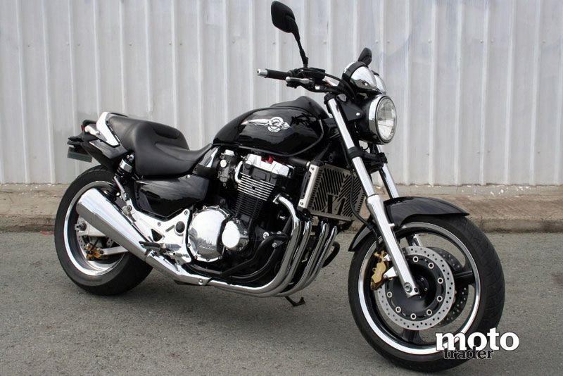 CB 1300 DC