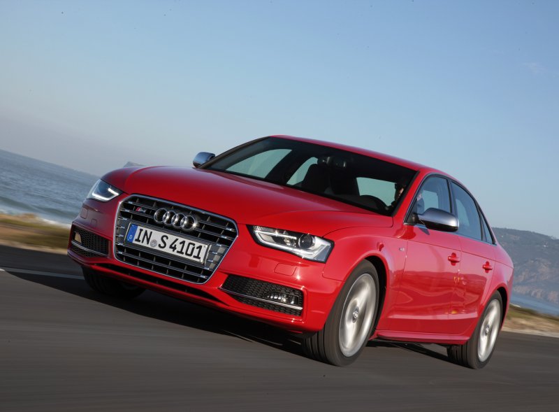 Ауди s4 2012