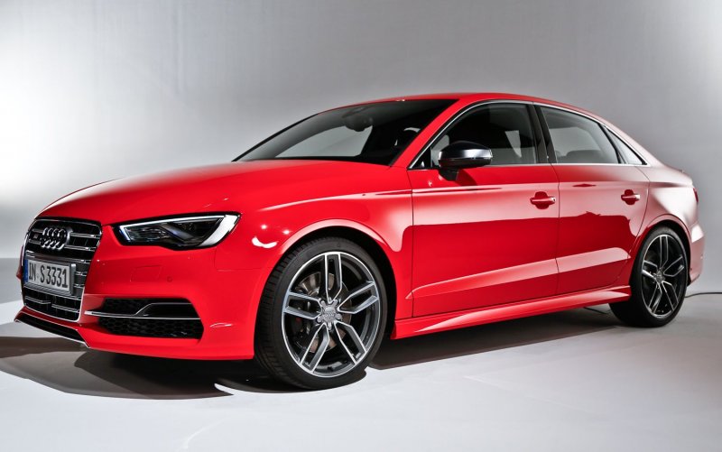 Audi rs3 sedan сзади