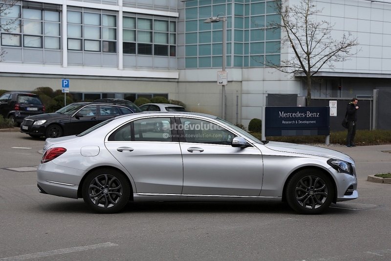 Mercedes c class w206 Interior