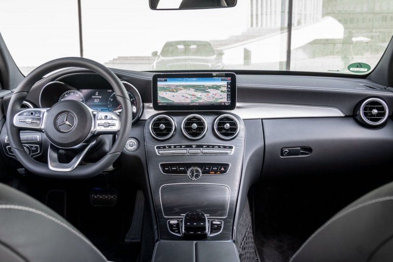 Mercedes Benz c200 салон