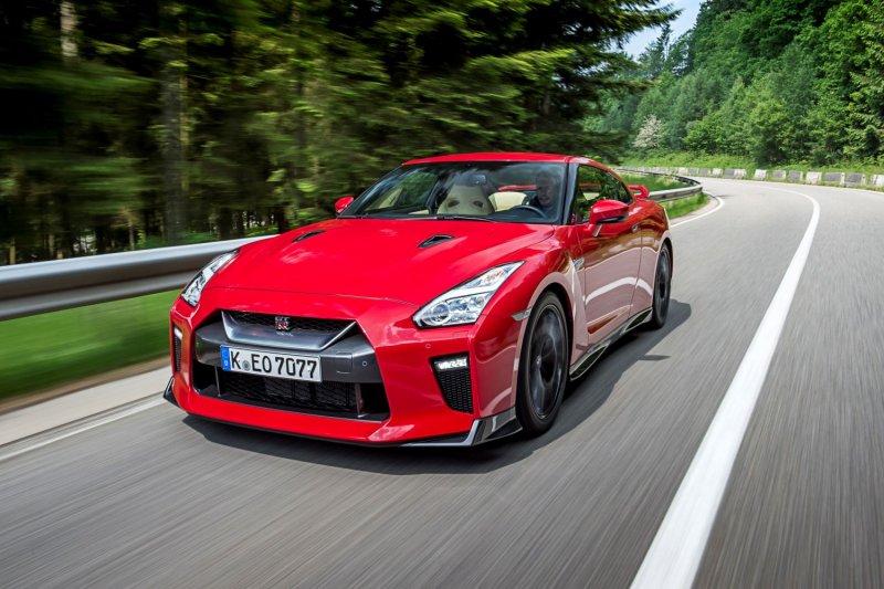 Суперкар Nissan gt-r