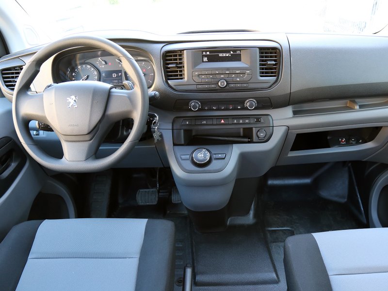 Peugeot Expert 2016 салон
