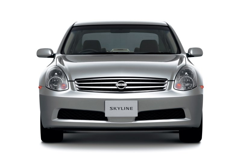 Nissan Skyline 35