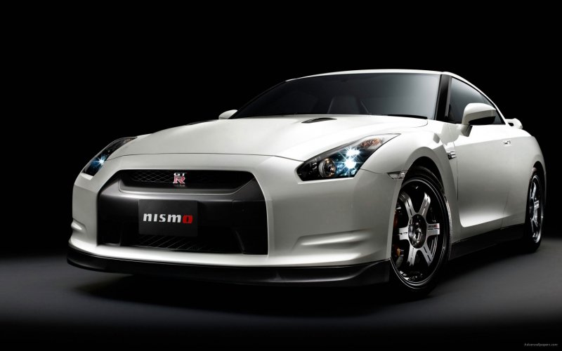 Nissan Skyline 2012