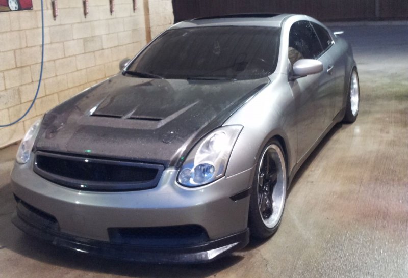 Nissan Skyline 350gt v35