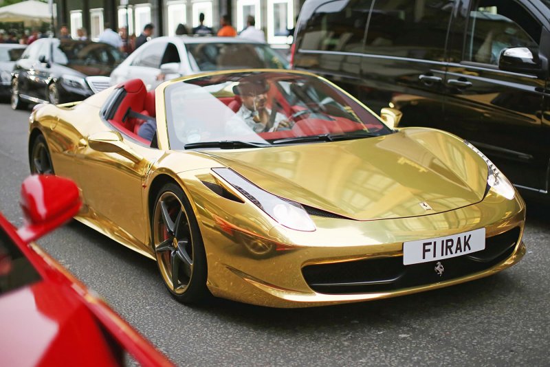 Феррари 458 Золотая