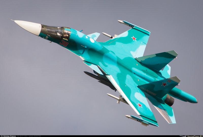 Истребитель Су-35