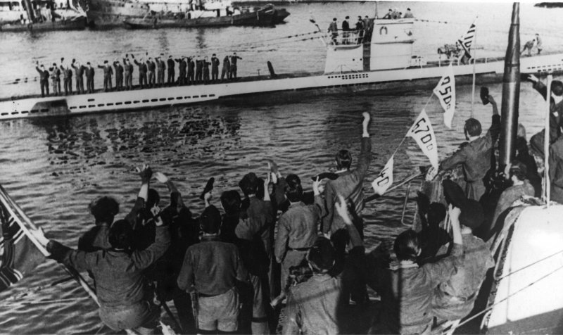 Волчья стая подлодки 1942