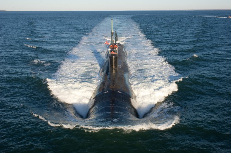 Четвёртая многоцелевая подводная лодка ВМС США "Вирджиния"