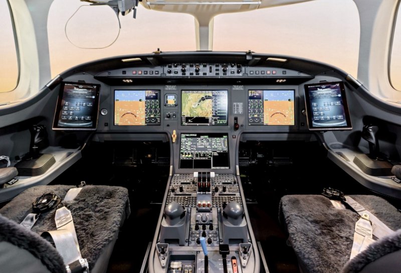Falcon 8x