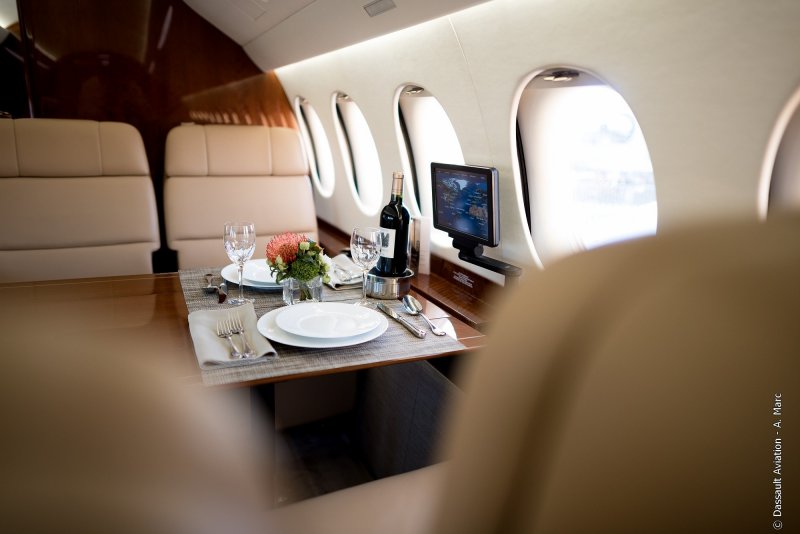 Dassault Falcon 8x интерьер