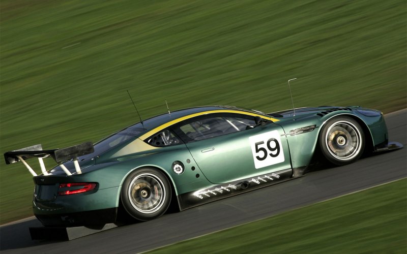 Aston Martin dbr9 gt1