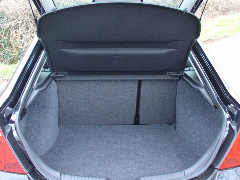 Ford Mondeo 4 лифтбек багажник