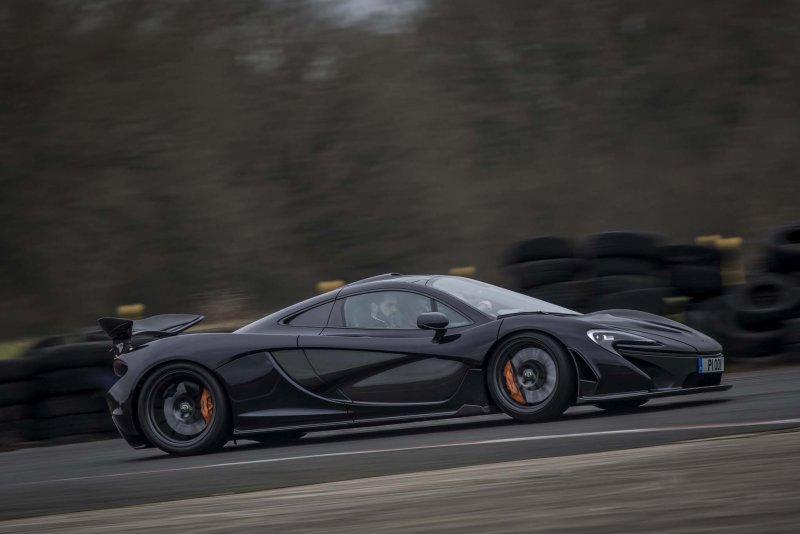 MCLAREN p1 Black