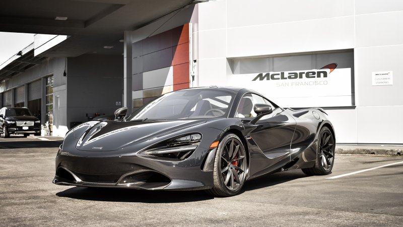 MCLAREN 720s Black