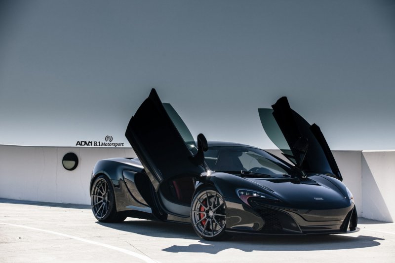 MCLAREN 650s Black