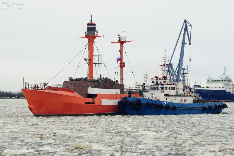 ВМФ В Ломоносове корабли