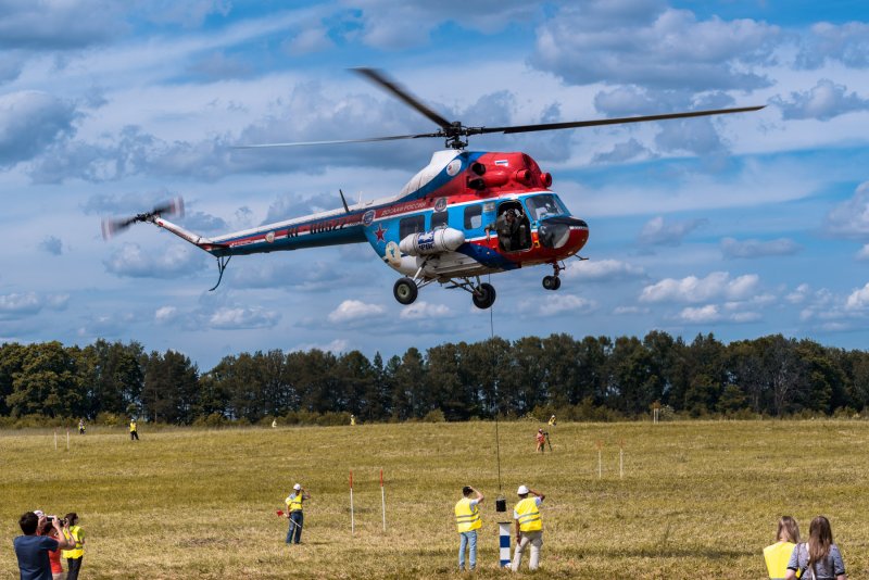 Mi-2 вертолет